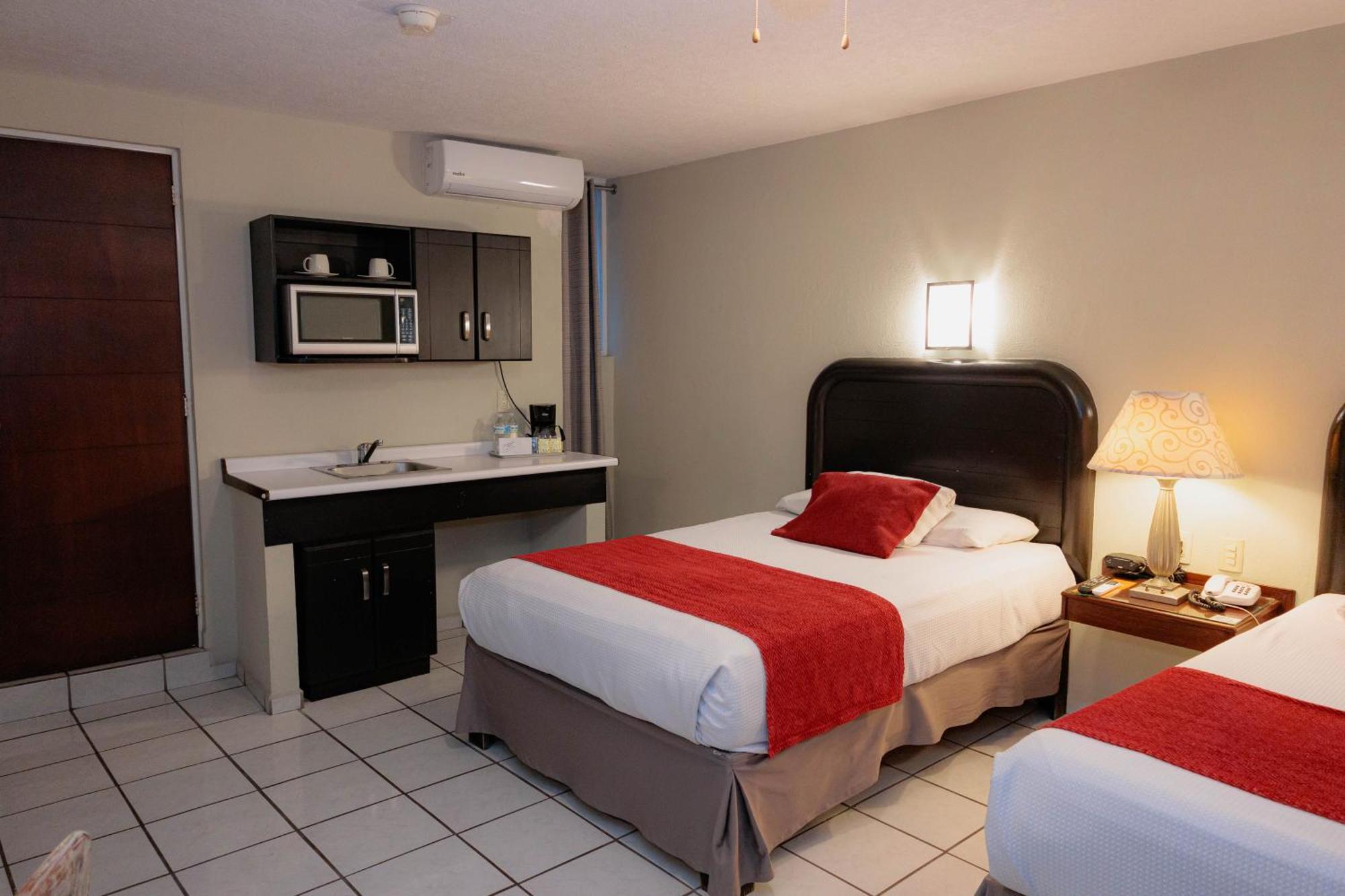 Hotel Howard Johnson Avenida 3*