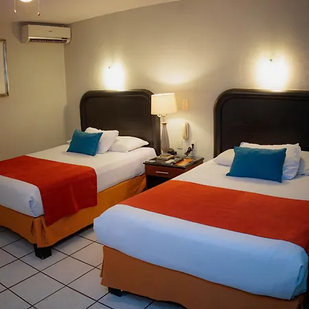 Howard Johnson By Wyndham Guanajuato Leon Avenida Exterior foto