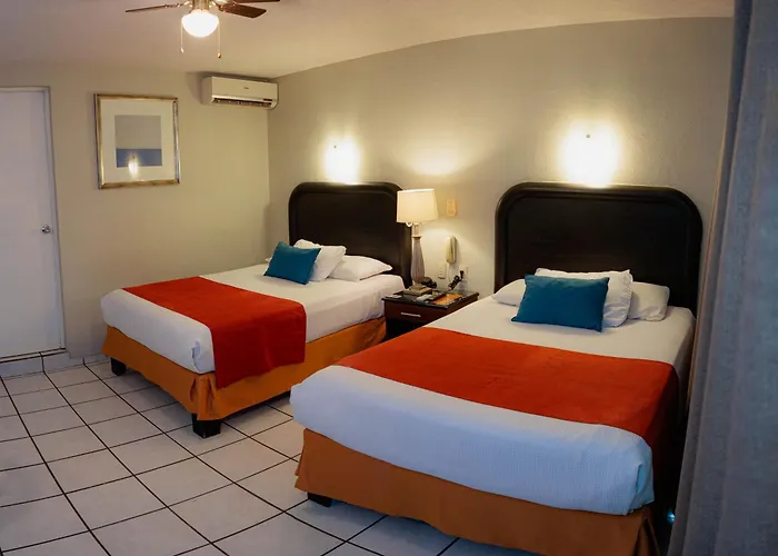 Howard Johnson By Wyndham Guanajuato Leon Avenida