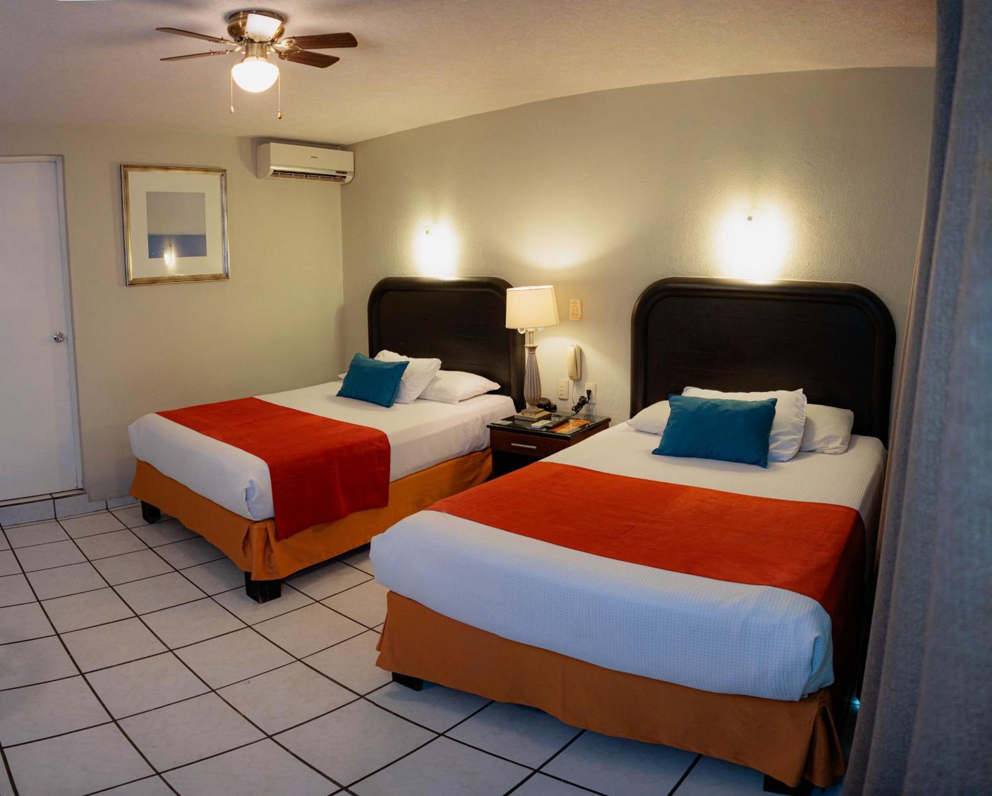 Howard Johnson By Wyndham Guanajuato Avenida Hotel León